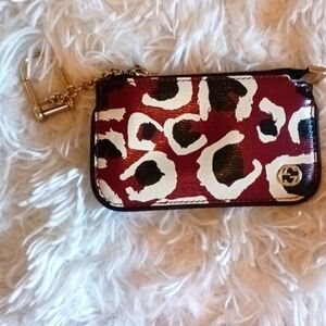 Gucci leopard print limited edition key cles